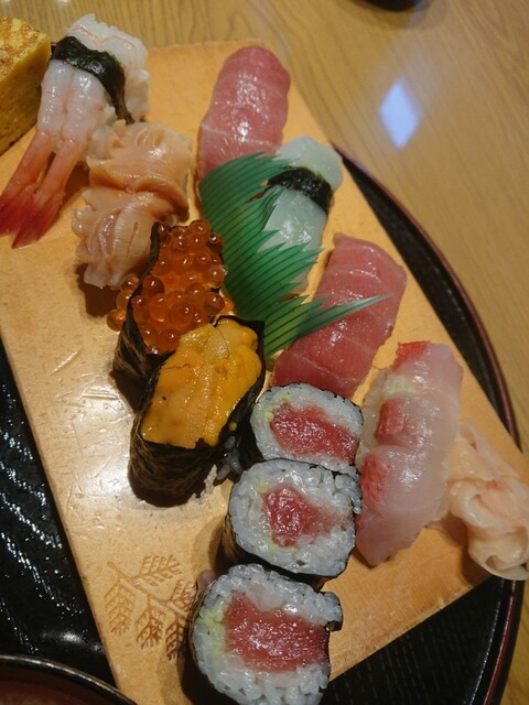 末広寿司 - 鏡石（寿司）の写真