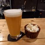 Hathor - ムーン/宇宙ブルーイング