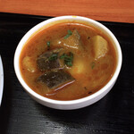 ネパール インド料理店 シーマ - 日替りカレー。この日はナスとじゃがいものスープタイプのカレー