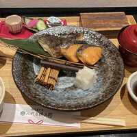 銀座米料亭 八代目儀兵衛 - 