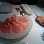 生ハムとイチジク、メロンとはまた違ってねっとり濃厚でおいしい