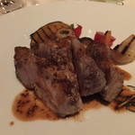 リストランテ イル コンティヌオ - 岩手県産白金豚ロース肉のロースト+フォアグラ('12.08月より)