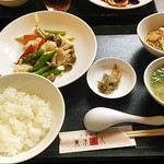 中国料理 東方美人 - 海鮮とアスパラの炒めもの1200円