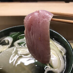 Akasaka Kikunoi - 昼懐石１３３１０円。鰤しゃぶ。澄んだ淡いお出汁が鰤の脂、葱の香りとマッチして、とーっても美味しかったです（╹◡╹）（╹◡╹）