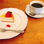 MAISON INCO - チーズケーキとコーヒー