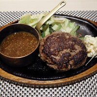 和食鉄板 銀座 朔月 - 山形牛ハンバーグ200g