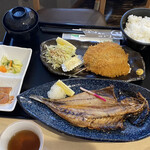 とっと めしや - 2021年1月。あじの開きとアジフライ。