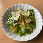 キッチン nascita - サラダ。
水切りがイマイチなのが残念