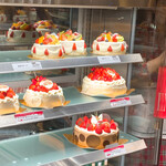 きのとや - 【2020年12月】店内：クリスマスは終わってますが、クリスマス系のケーキも販売されてました。