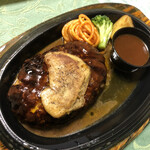 レストランデリバリ～HACHI - フランス風フォアグラソテーのせハンバーグ(250g) ¥2700