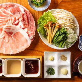 東京肉しゃぶ家 直伝 銘柄豚 しゃぶしゃぶ コース 御料理 3品 Pretty Pork Factory プリティーポークファクトリー 西武 新宿 豚しゃぶ 食べログ 東京肉しゃぶ家 直伝 銘柄豚 しゃぶしゃぶ コース 御料理 3品 Pretty Pork Factory プリティーポークファクトリー 西武 新宿 豚しゃぶ 食べログ