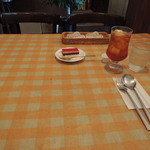 キャンベル・イタリアンカフェ - テーブルセッティング