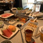 Haidilao Hot Pot - テーブルの雰囲気