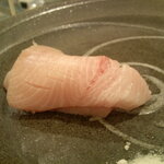 天ぷら料理 さくら - お刺身　羅臼産ブリ
