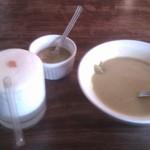 スープ　辛味ソース　ピスコサワー