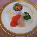 レストラン雪河亭 - スモークサーモンと旬の海鮮マリネ