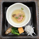 ぼちぼち - つきだし