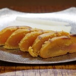 桶家乃隠居 - 炙りからすみ