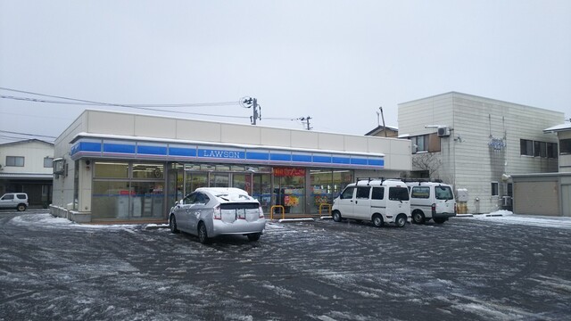 LAWSON 由利本荘花畑町一丁目店（ローソン） - 羽後本荘（コンビニ・スーパー）の写真