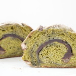 カミバン - 【2021.01】抹茶と小豆のぱん(税込320円)