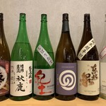 Kusunoki Fusae Omoya - しぼりたての新酒・ひやおろし・燗にして旨いお酒…季節のお酒も揃ってます。