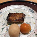 日本料理 太月 - ランチフルコース１６５００円。鰤タレ焼き。炭火で焼いたお魚は、食欲を増進させます。されなくてもありますが（笑）。間違いない美味しさです（╹◡╹）（╹◡╹）