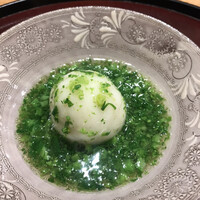 日本料理 太月 - ランチフルコース１６５００円。百合根饅頭。初春の色彩です(^｡^)。鶉の丸が仕込まれていて、旨味もたっぷりです（╹◡╹）（╹◡╹）