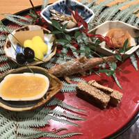 日本料理 太月 - ランチフルコース１６５００円。モロコの唐揚げ、フォワグラ松風、唐墨耳巻きなど。唐墨耳巻きが絶品です（╹◡╹）（╹◡╹）。日本酒好きな方に、間違いない味わいです（╹◡╹）（╹◡╹）