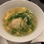 中國菜 雲蓉 - 肉団子入り玉子スープなど