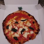 アンティカ オステリア アウン - マルゲリータピザ1296円
