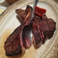 ウルフギャング・ステーキハウス 福岡店 - 皿が超熱い