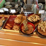 蒼乃樹 - 並んでる天ぷらの数々   その１