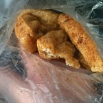 妹尾豆腐店 - その場で揚げたてを食べると最高　ヒガシマルのたれで