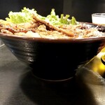 焼肉丼　たどん - スペシャル丼：950円