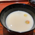 Nanzenji Hyoutei - 白味噌のお味噌汁。