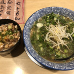 らーめん道楽 - とんこつ醤油ねぎのせ、チャーシュー飯