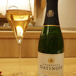 三宅輝 - ガティノワ グランクリュ アイ ブリュット トラディション シャンパーニュ　ハーフボトル