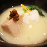 三宅輝 - 島根県隠岐産の松葉蟹真丈椀物