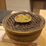 三宅輝 - 松葉蟹の甲羅で火を入れた味噌リゾット