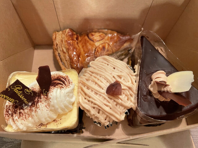 欧風菓子 チロル 北山田 ケーキ 食べログ