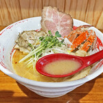 麺ダイニング 旬彩 - Wカニ100%スープ