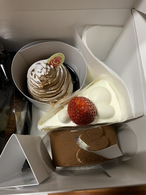 パティスリー ラトリエ グーテ（Patisserie L'atelier go&ucirc;ter） - 秋田（ケーキ）の写真