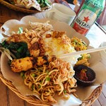 カフェバリチャンプル - ナシ・チャンプル（お昼はスープつき）