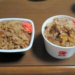 松屋 - 吉野家（左）と松屋（右）食べ比べ
