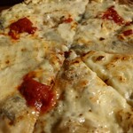 Piachere - ピザ　ゴルゴンゾーラチーズとクリーム