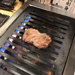 立喰い焼肉 治郎丸 - 