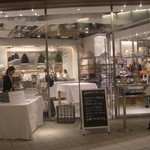 DEAN & DELUCA - 