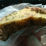 玄米のライスバーガーみたいなもの。これ凄く美味しい