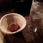 日南 - お通し(冷やしトマト)