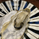 いかの墨 - 牡蠣の磯蒸し